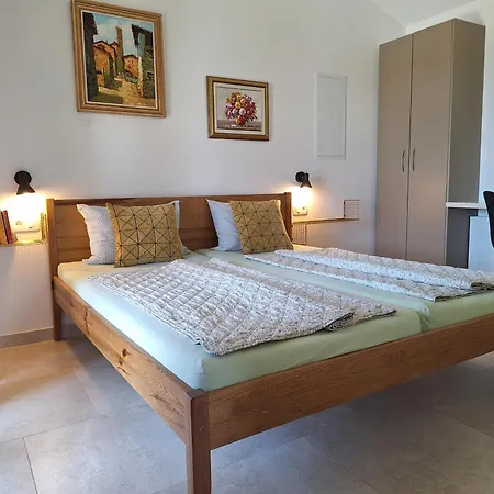 Ferienresidenz Lavandula Daire *